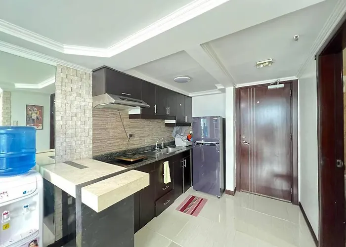 Simple And Relaxing 2-bedroom Unit *