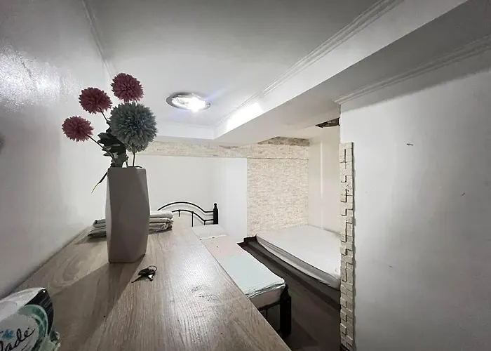 Simple And Relaxing 2-bedroom Unit *